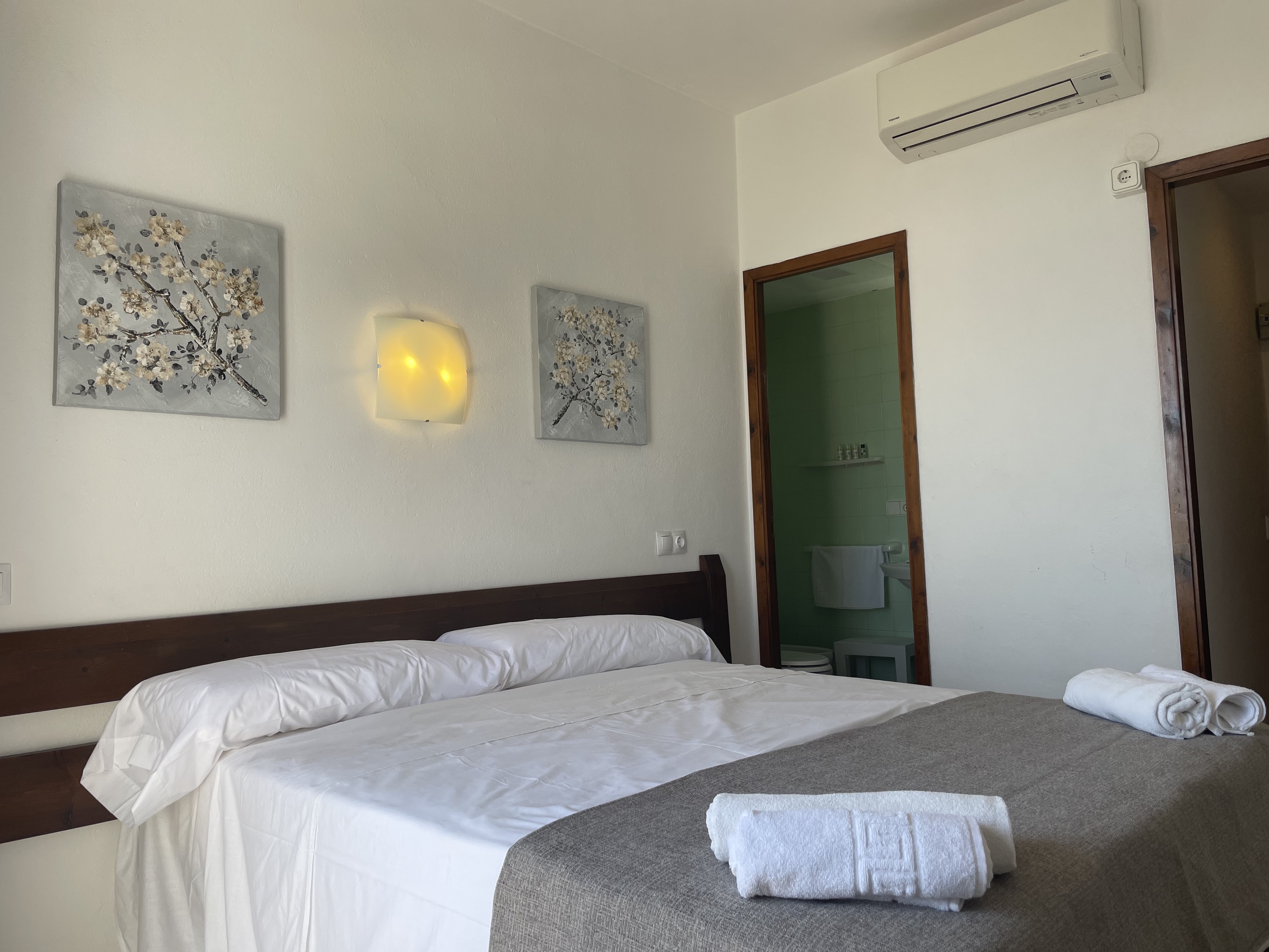 Hotel Galera - Oferta reserva anticipada - Habitacin Doble con cama doble